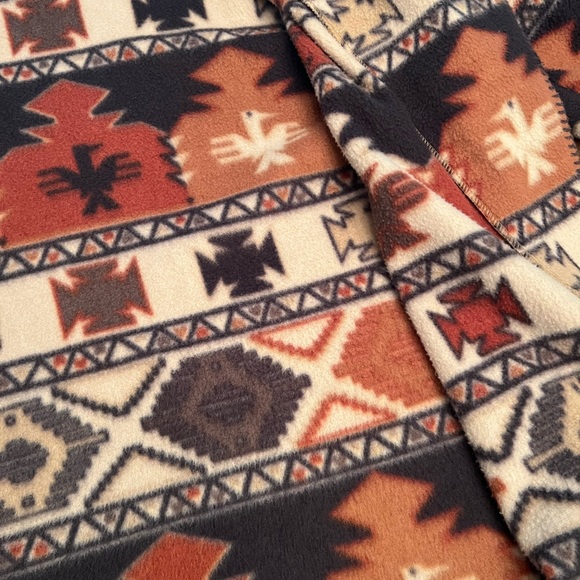 Sunbelt size large shacket 100% polyester made in USA tribal aztec design - Picture 2 of 6